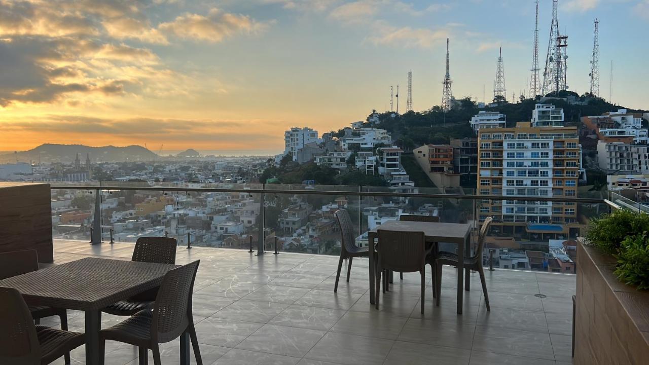 Apartamento Malecón Vista al mar Alberca Infinity Jacuzzi Gym Mazatlán Exterior foto